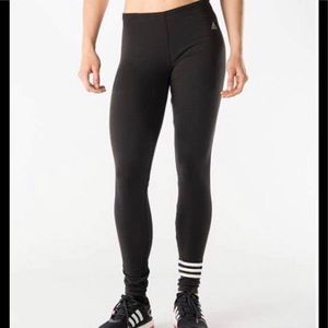 NWT 3 strip adidas leggings size small